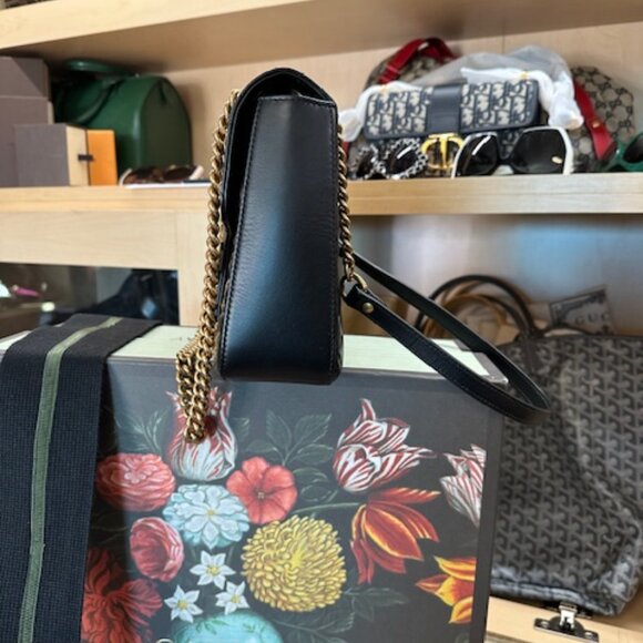 Gucci GG Marmont Medium Insect Black Matelassé Purse - Picture 6 of 13